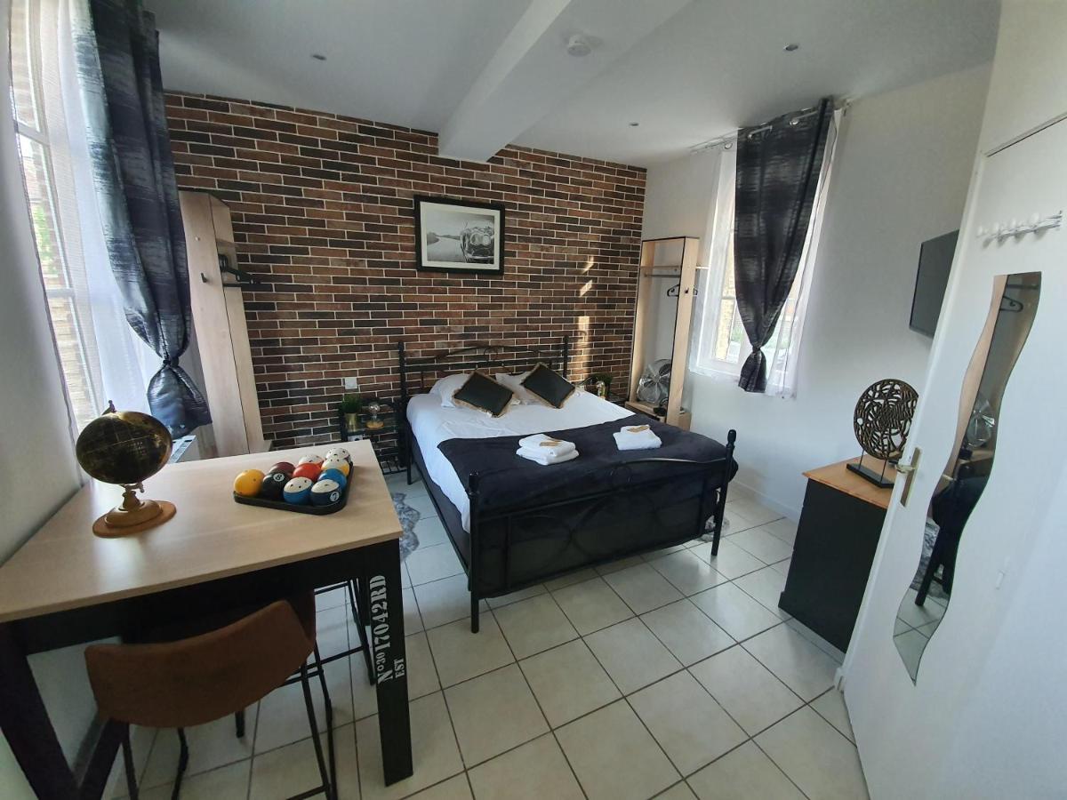 Appartement Indus En Centre Ville Avec Parking Honfleur Eksteriør bilde